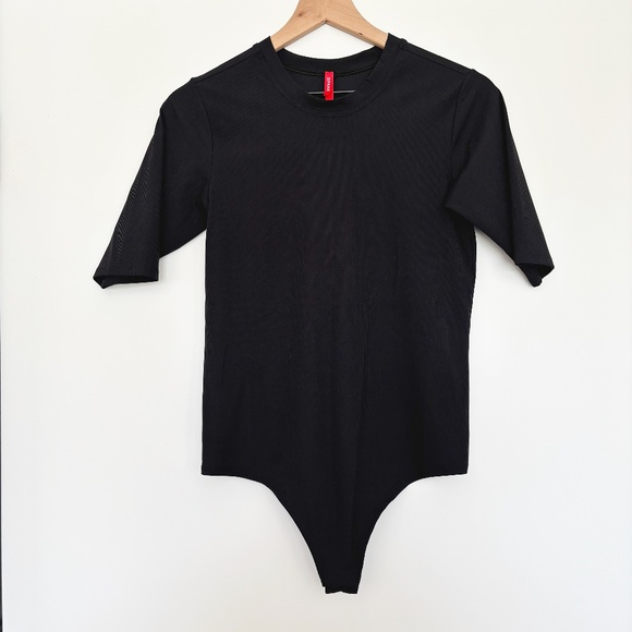 Spanx Suit Yourself Ribbed Crew Neck Short Sleeve Bodysuit in black - Picture 1 of 4